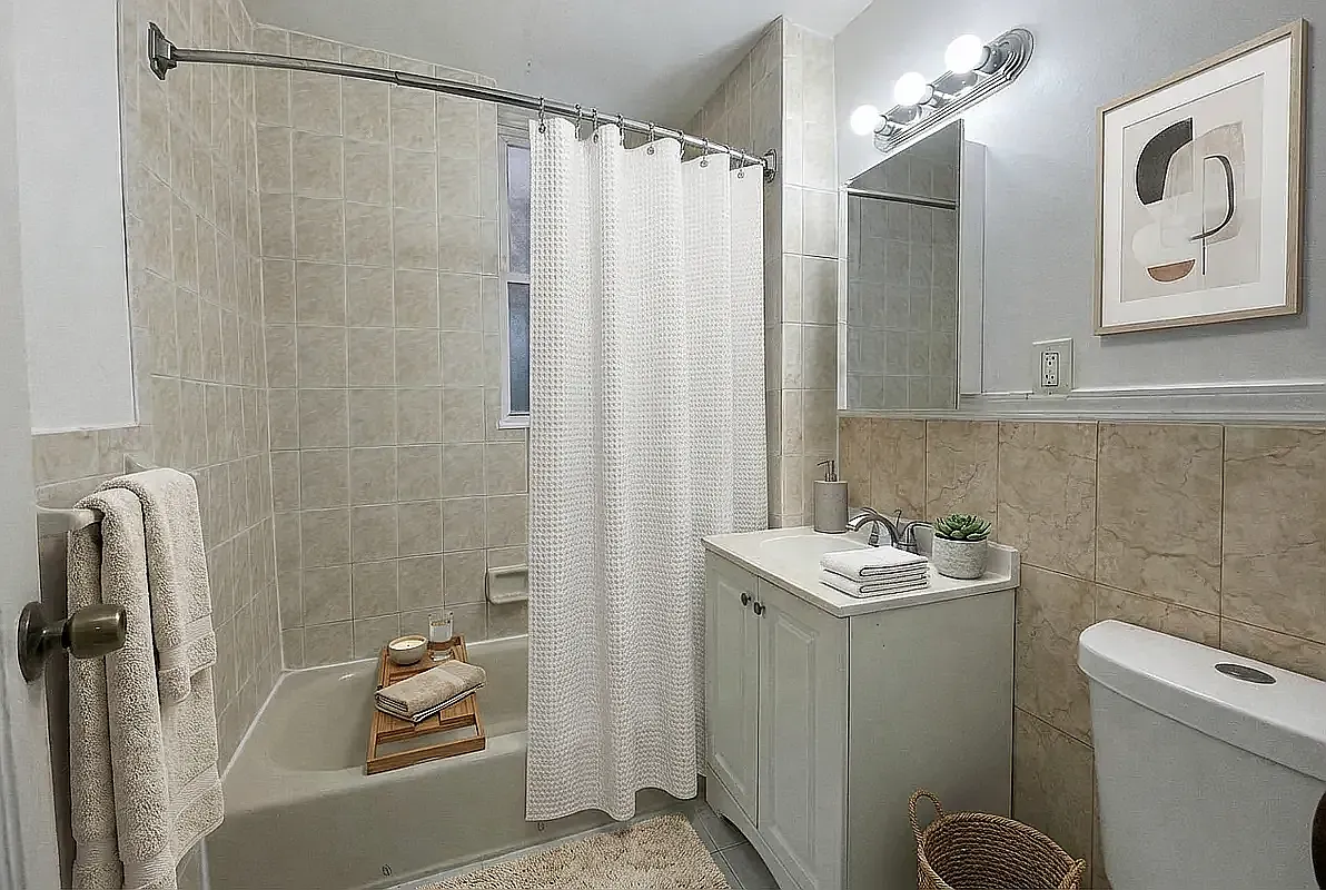 295 Grafton Street — Photo 4