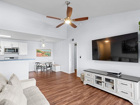 3rd image of 10610 S 48th St Unit 2099