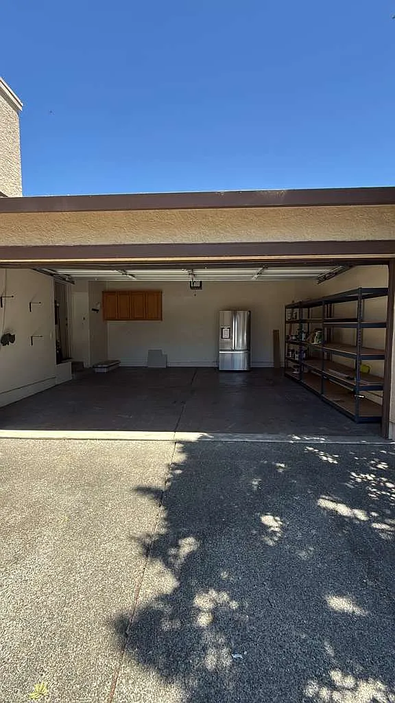 3 bed, 1374 sqft, $3,600 — Photo 4
