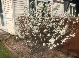 20 Fairgrounds Rd, Bradford, NH 03221