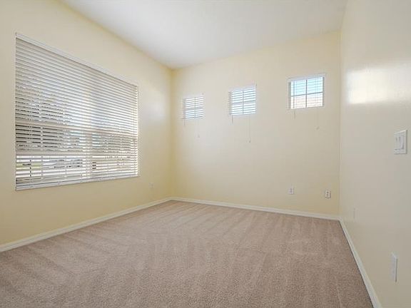 5th image of 3649 Bristol Cove Ln