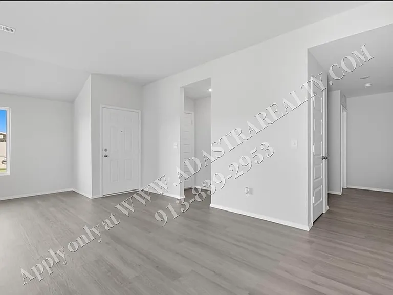 20846 Starside St — Photo 7