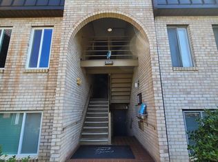 5049 7th Rd S APT 201, Arlington, VA 22204