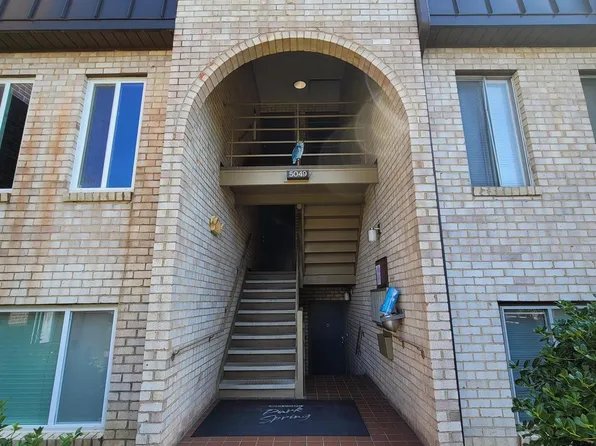 5049 7th Rd S APT 201, Arlington, VA 22204