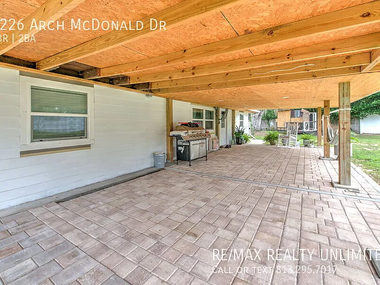 2226 Arch McDonald Dr — Photo 31