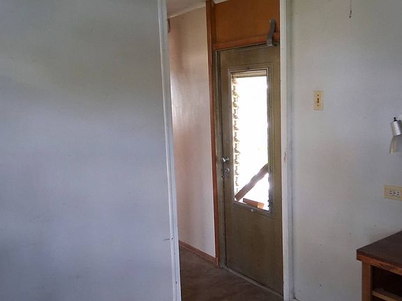 5th image of 38040 Bridge Ave
