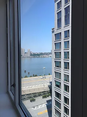 Rented by Kingstone Realty Inc | media 21