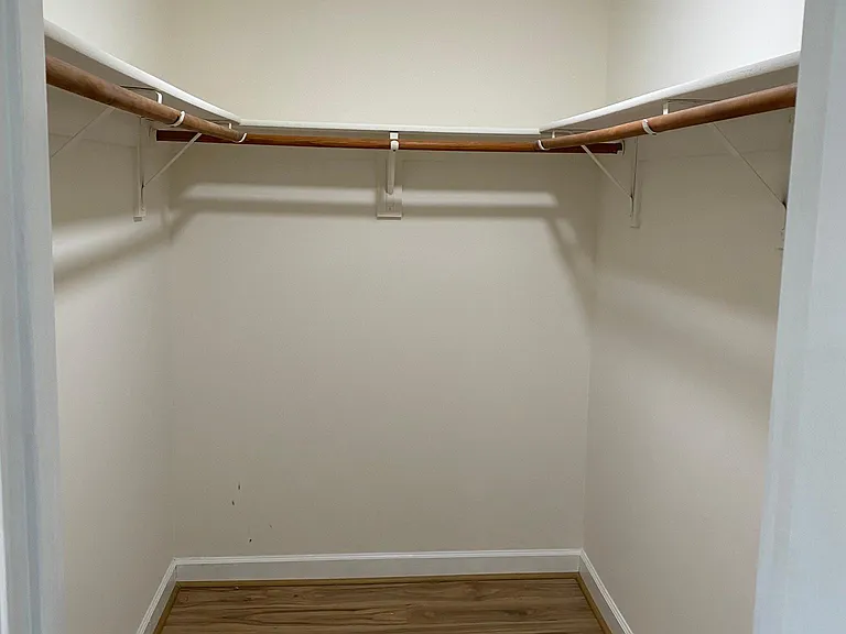 Walk -In Closet