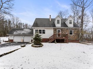 468 Post Hill Rd, Henryville, PA 18332