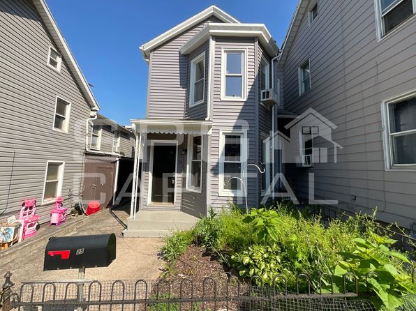 25 Chestnut St