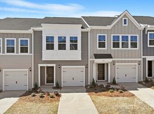 2720 Lehigh Rd, Charlotte, NC 28208