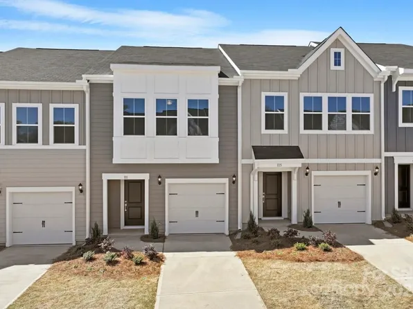 2720 Lehigh Rd, Charlotte, NC 28208