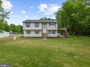 421 Pine Way Dr, Glen Burnie, MD