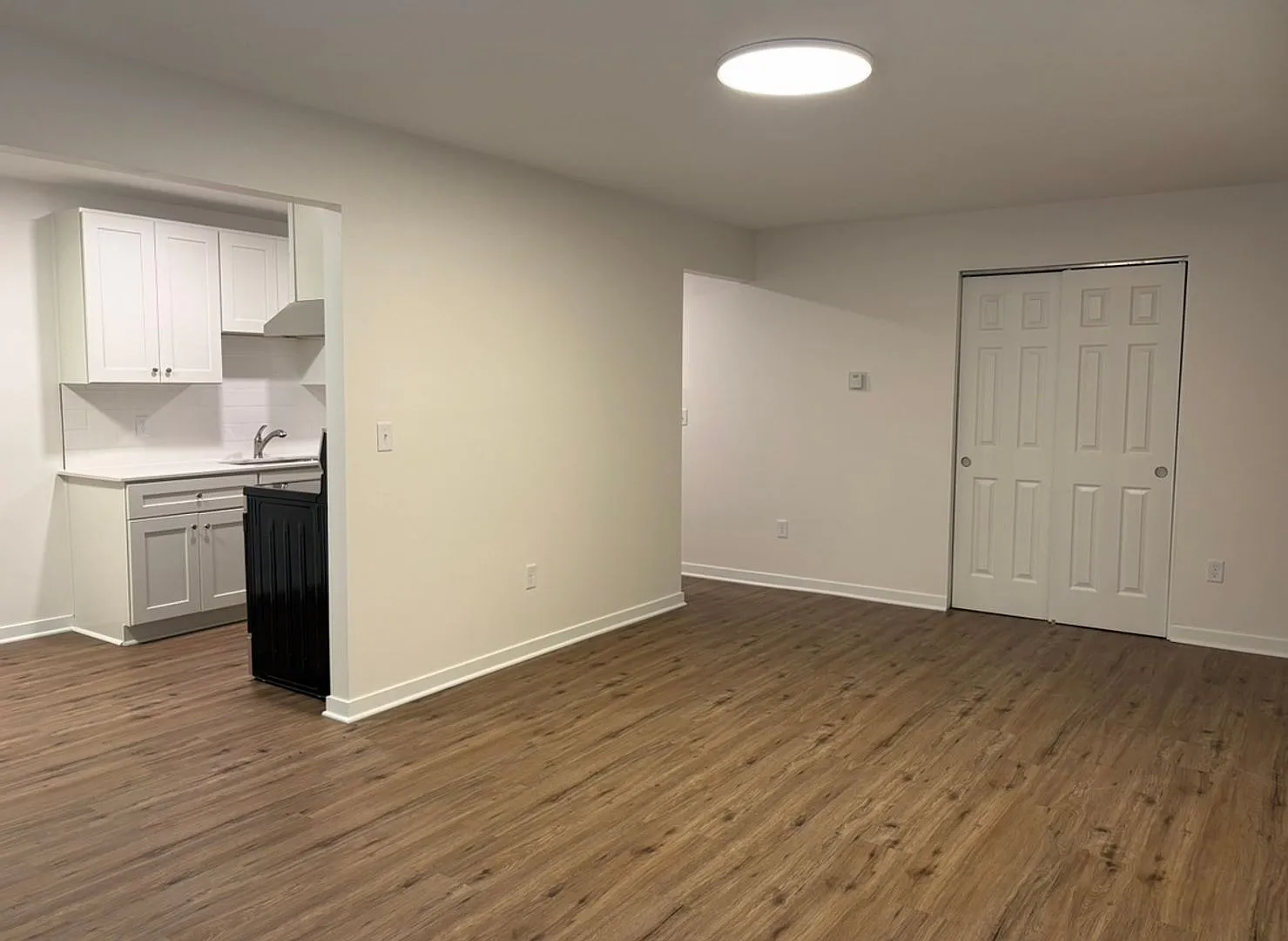 2 Bedroom available at Woodridge Apartments in Northfield! — Photo 3