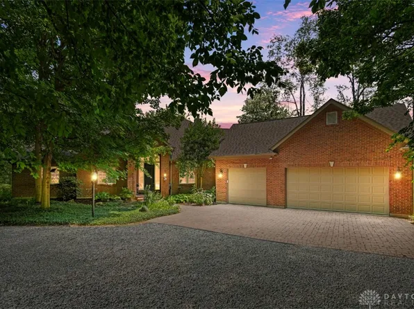 1883 Greentree Rd, Lebanon, OH 45036