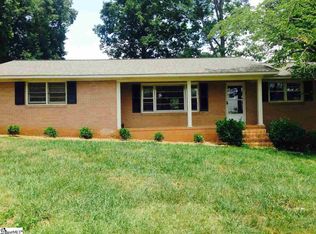 61 Oak Lane Dr, Travelers Rest, SC 29690