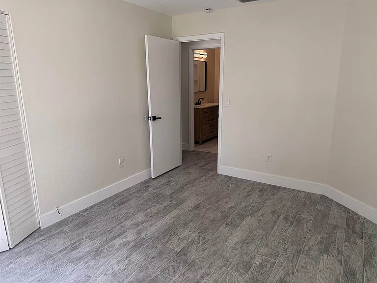 1117 SE Stewart Rd — Photo 11