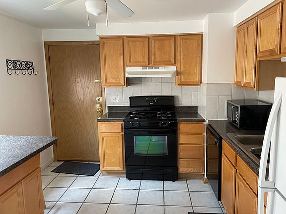 3rd image of 6024 N Avondale Ave #3S
