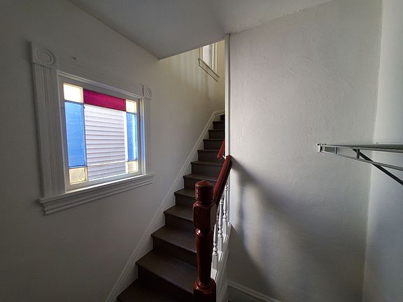 3rd image of 410 N 52nd Ave W #2