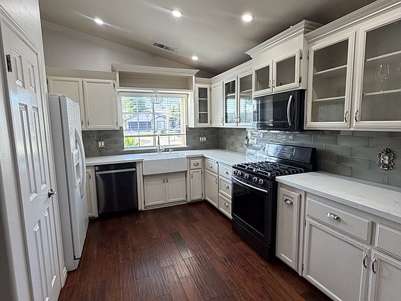3rd image of 11006 Connemara Ct