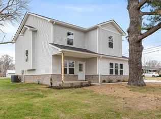101 Hilltop Dr, Columbia, TN 38401