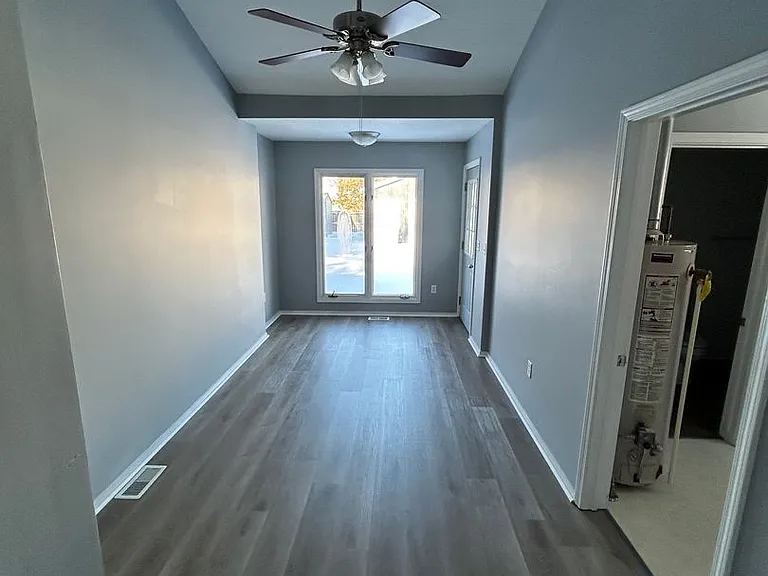 2715 Edwin St — Photo 8