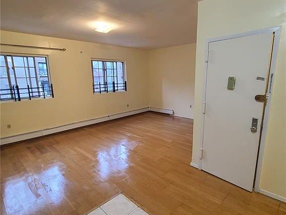 2nd image of 404 E 21st St
