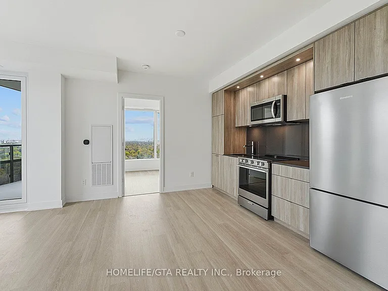 60 Central Park Dr #2413 — Photo 9