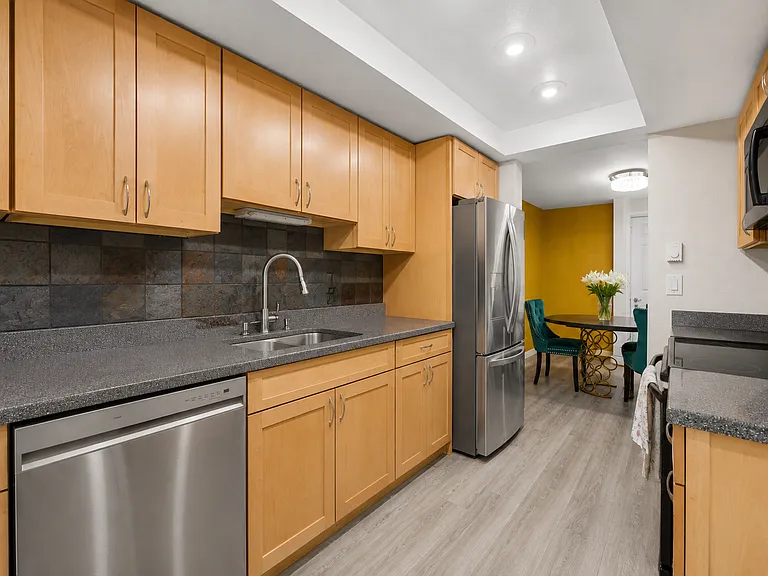 4727 W Lake Sammamish Pkwy SE #B203 — Photo 4