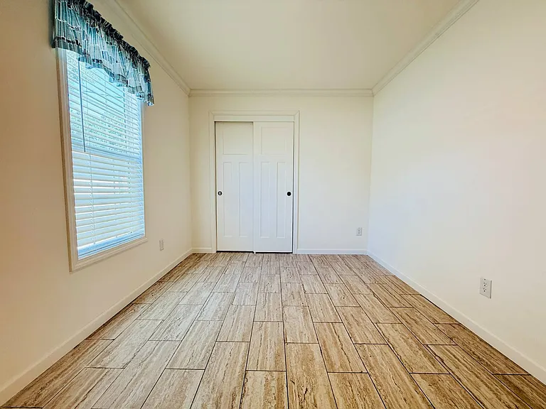 1013 Ohio St SE #54 — Photo 14