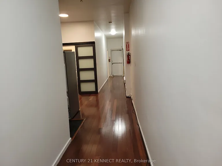 181 Augusta Ave #2 — Photo 7