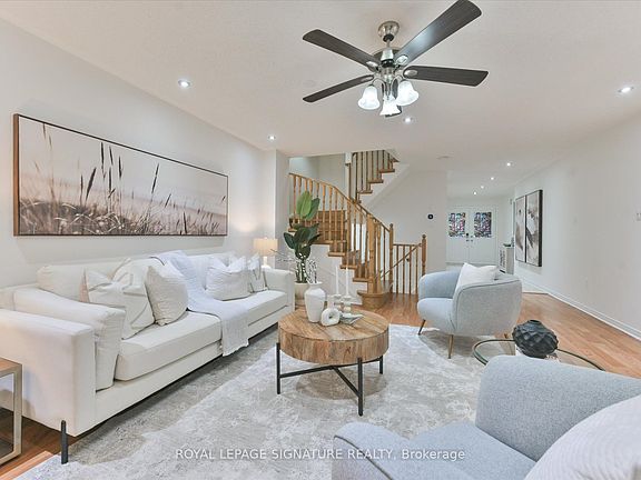 3rd image of 587 Candlestick Cir