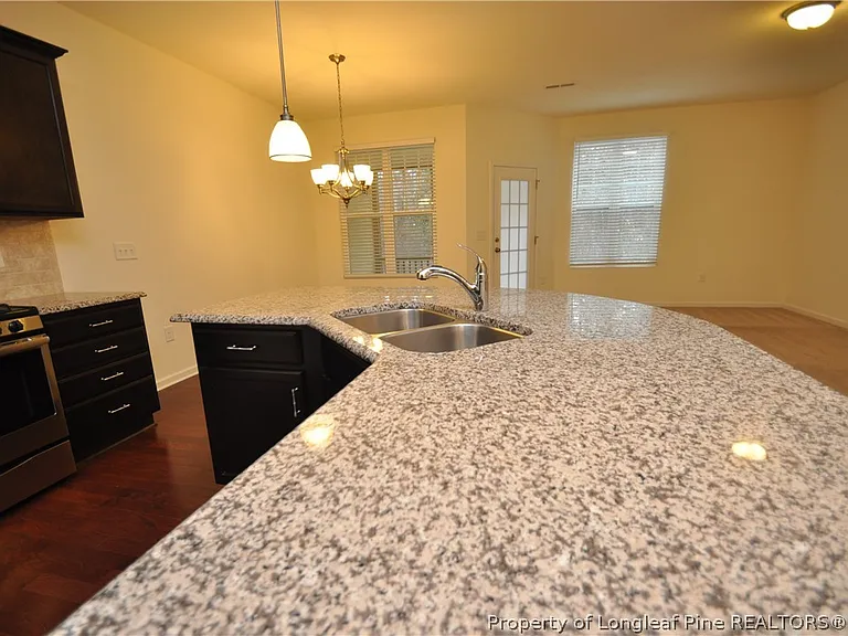 643 Briarcliff St — Photo 16