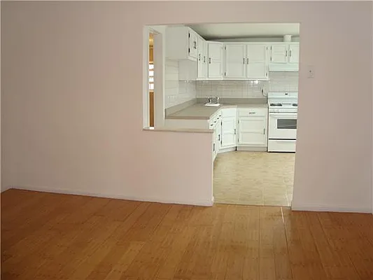 Rented by Oxford Property Group | media 29