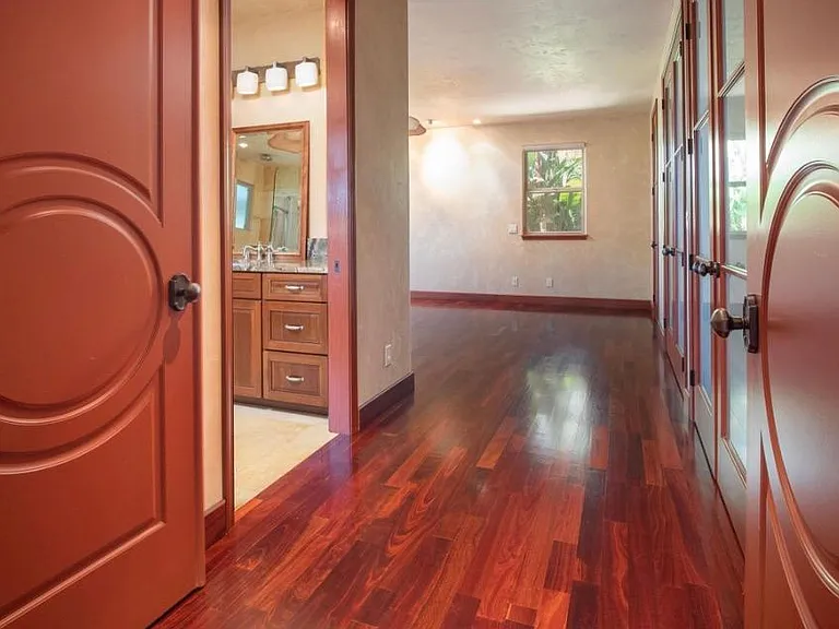 111 Ponana St — Photo 5