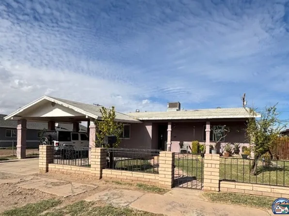 842 W Euclid Ave, El Centro, CA 92243