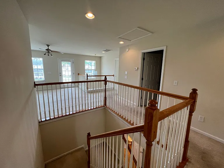 212 Summer Rain Ct — Photo 21