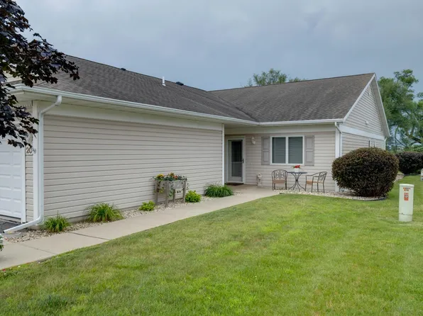 400 S Rice St Unit 20, Whitewater, WI 53190