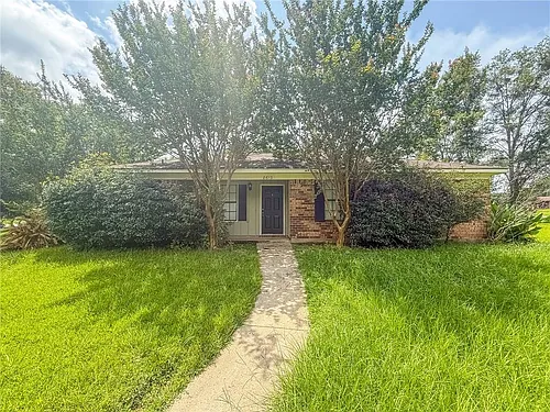 8613 McAllister Dr Photo 1