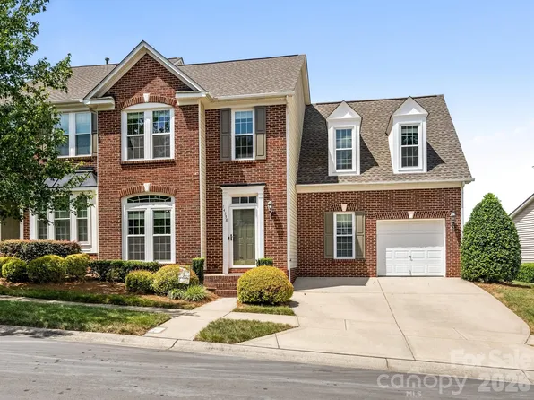 14558 Greenpoint Ln, Huntersville, NC 28078