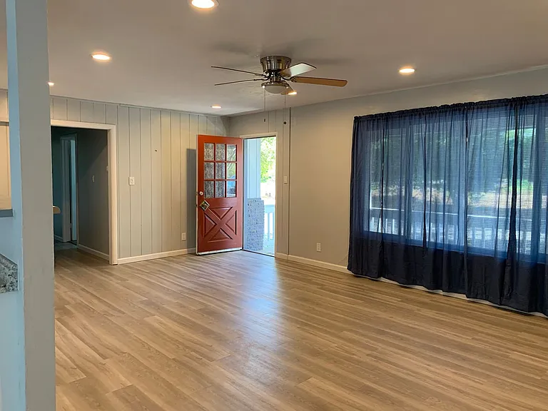 20470 Terry Ln — Photo 13