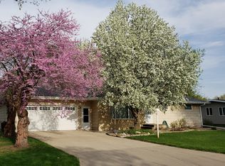 2112 S 5th St, Marshalltown, IA 50158