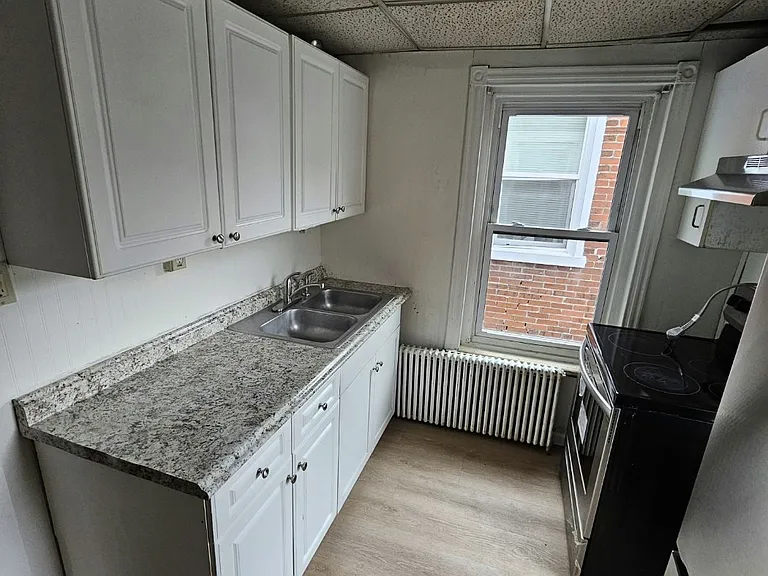 751 Haws Ave #1-2 — Photo 8