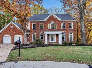 404 Bluff Meadow Dr, Ballwin, MO 63021