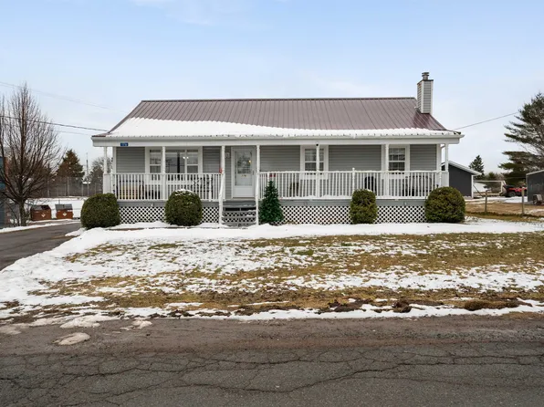 176 Pearl St, River Hebert, NS B0L 1G0