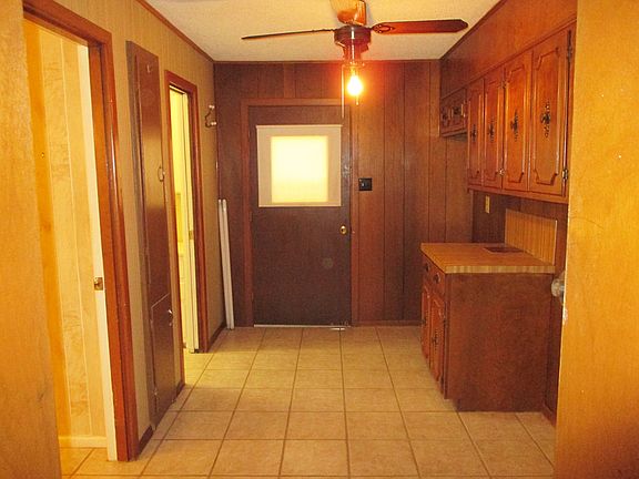 5th image of 519 Hill Cir