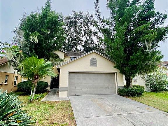 3rd image of 3415 Cove Ct W