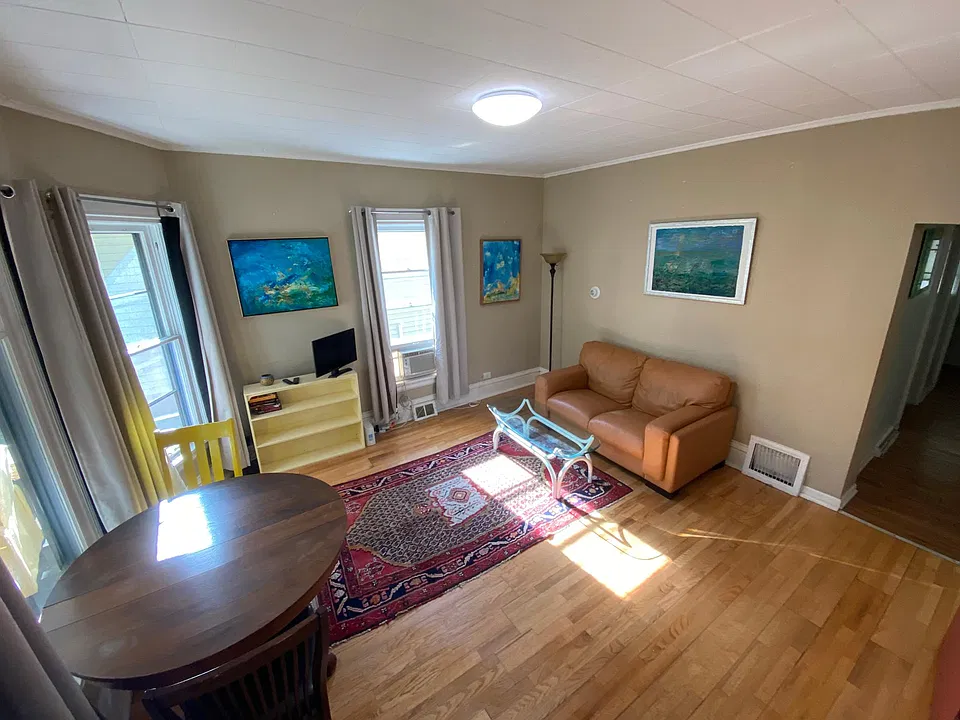 1314 E Wilson St #1