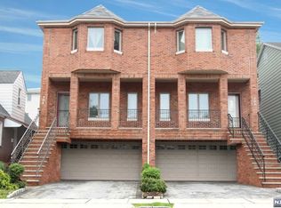 704 W End Ave, Cliffside Park, NJ 07010