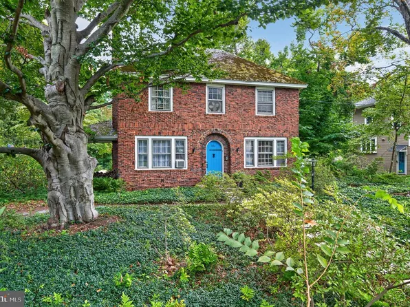 901 Main St, Riverton, NJ 08077